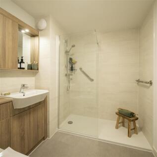 Shower Room.jpg