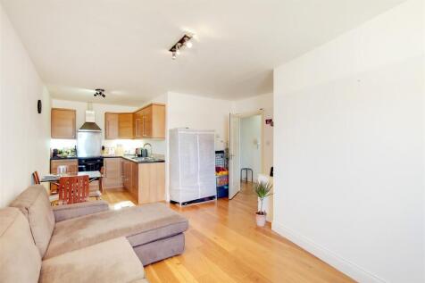 Crescent Lane, Clapham photo 4