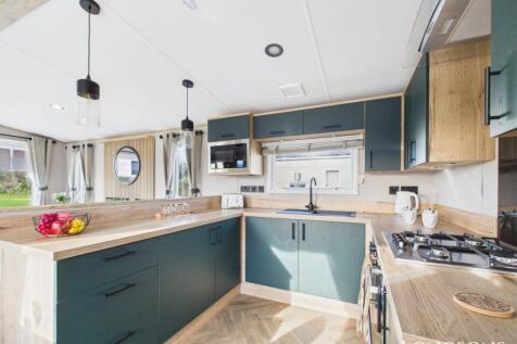 Cam02173g0 Pr0278 Still047