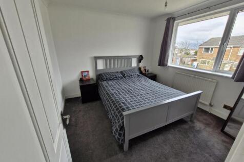 Leaholme Gardens, Whitchurch, Bristol, Bristol City photo 4