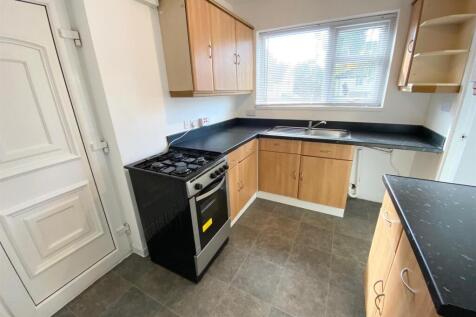 Huntingdon Avenue, Huddersfield photo 3