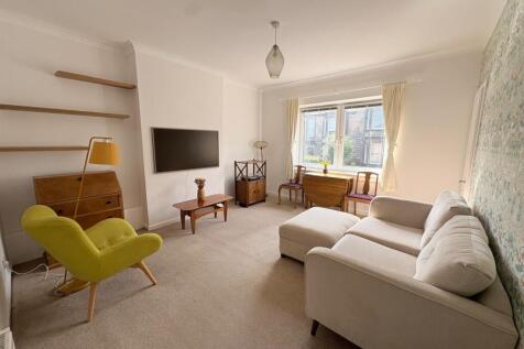 Living room 9