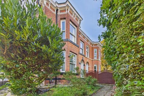 2-bed flat on Parsonage Road, Manchester, Greater Manchester, M20, £1,000/mo