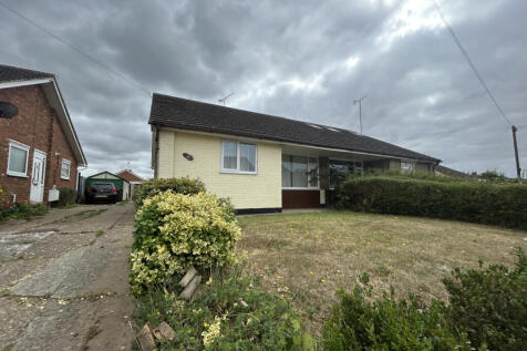 2 bedroom Semi Detached Bungalow for rent