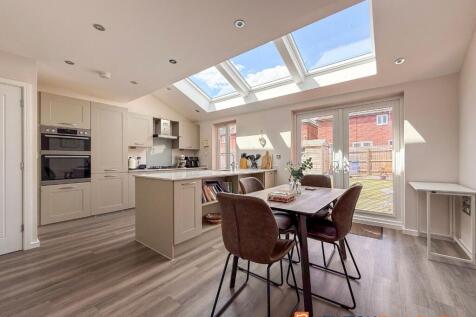 Dining Kitchen 1