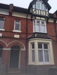6-bed terraced on 21 Radford Road, CV31 1NF, £2,910/mo