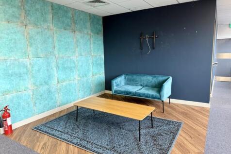 Office to rent Image 5