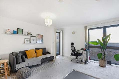 Reception/Kitchen