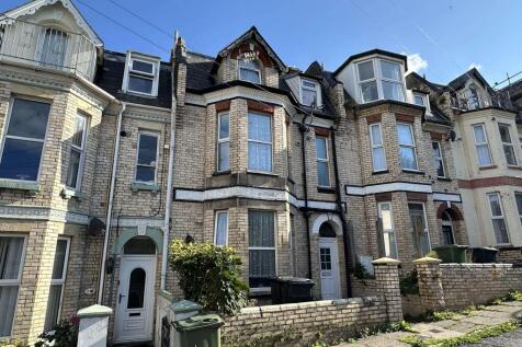 12 Cross Park, Ilfracombe, Devon EX34 8BJ