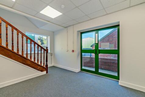 Office to rent Image 4