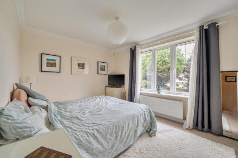 1376717-7-6916ff4...