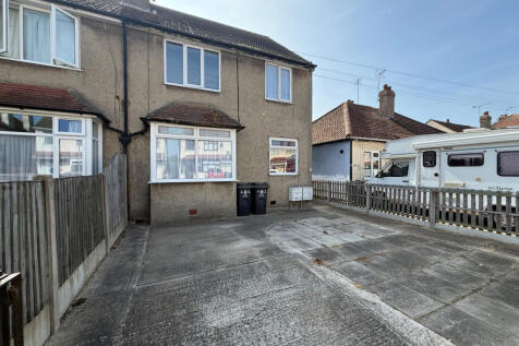 1 bed flat to rent Beaumont Avenue, Clacton-on-Se