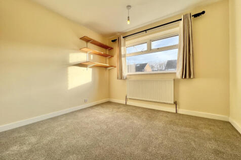 Yew Lane, Garforth, West Yorkshire, LS25 photo 5