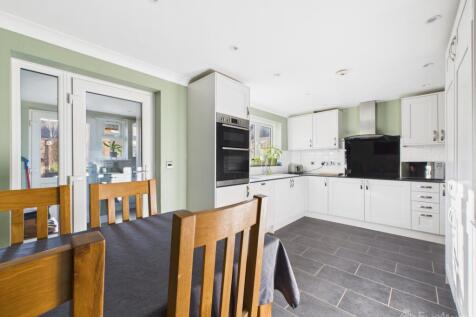 Kitchen Diner- Mark Stephens EweMove Newmarket and