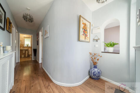 31 Campbell Avenue-23