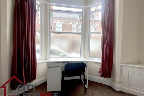 Park Avenue, West Bridgford photo 3
