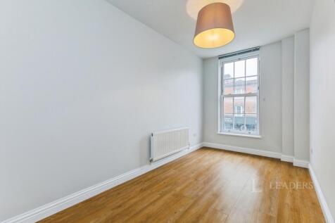 High Street, Epsom, KT19 photo 4