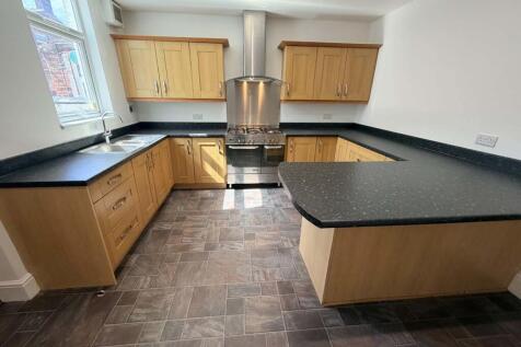 Kitchen (2)