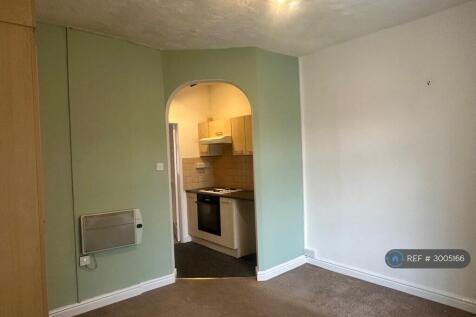 Rosegrove Lane, Burnley, BB12 photo 3