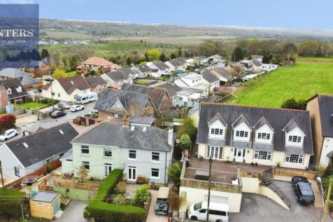 Bridgend, CF35 - property photo