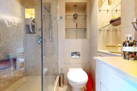 Property for sale in Battersea, Waterside Point by