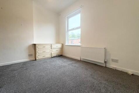 Rushey Fold Lane, Bolton, BL1 photo 5