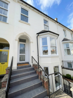 8-bed terraced on 6 Forfield Place, Leamington Spa, £3,960/mo