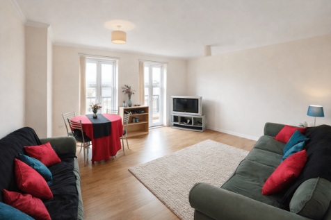 2-bed flat on Templars Court, Radford, Nottingham, NG7 3GT, £823/mo