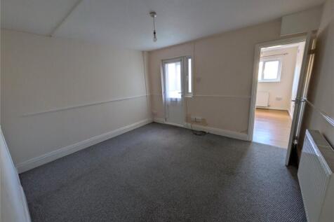 Beckford Road, Cowes, Isle Of Wight, PO31 photo 2