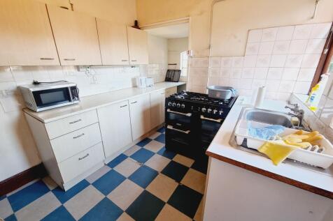97 Tachbrook Road, Leamington Spa photo 3