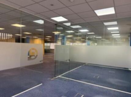 Office to rent Image 8