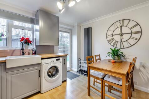 8676004-interior02.jpg