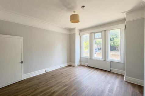 Ground Floor Flat 40 Moreland Road South Croydon Surrey CR2 7DL photo 4