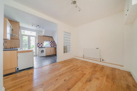 1502081-12-6a7dcf...