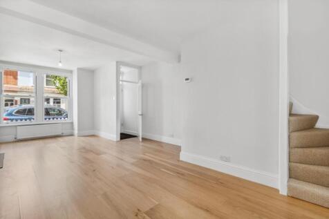 Geraldine Road, Strand on the Green, W4 photo 3