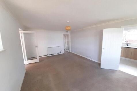 Living room 2 new.jpg