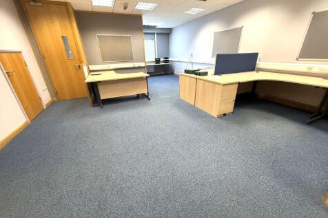 Business Park to rent Image 4