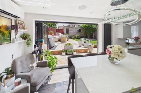 Presented by Robert at EweMove Bexleyheath and Dar