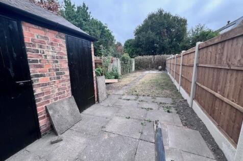 70 Wilsthorpe Road garden.jpg