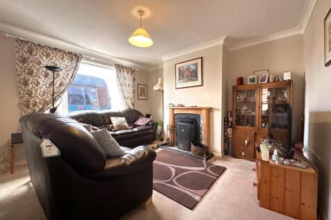 Lounge 832