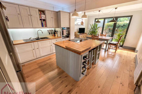 Kitchen Diner - 15 Trafalgar Square.BLDdZ