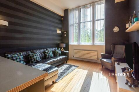 Living Room. 3