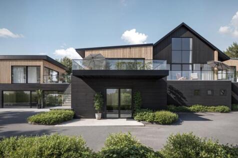Stunning 3 Bedroom Garden Apartment with the tranquility of nature Image 85 2