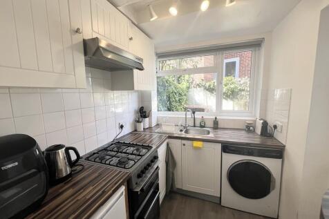 Roberts Road, Exeter photo 5