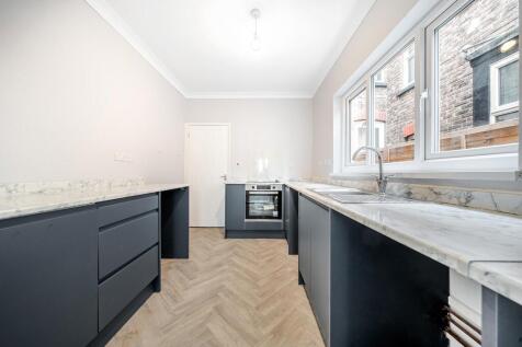 Kitchen..jpeg