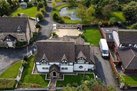 Carr Mill Road Front