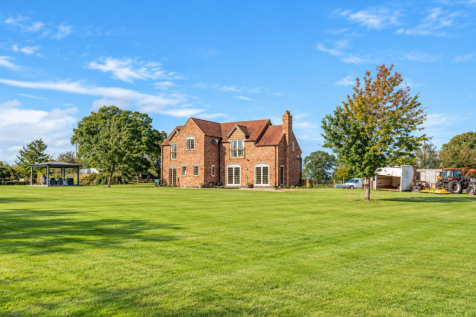 Oak House Rear II.png