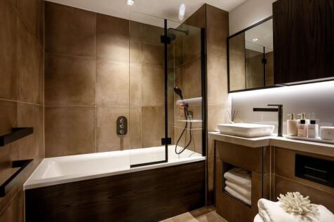 London Keybridge Lofts Bathroom Additional