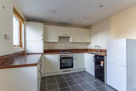 18533124 Kitchen (1).jpg