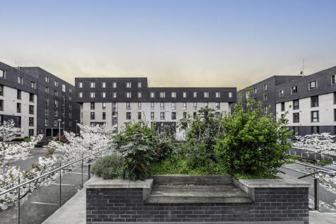 Fabric courtyard